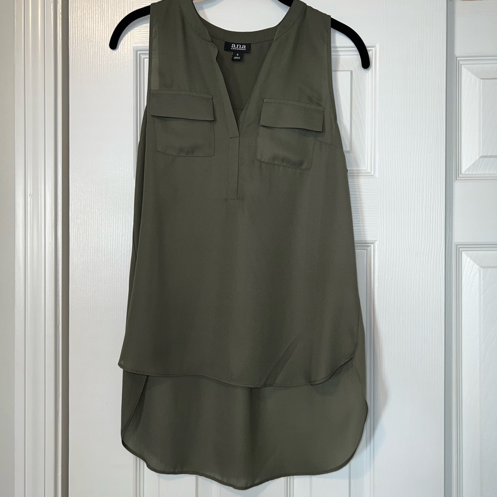 Green Ana sleeveless blouse size small
